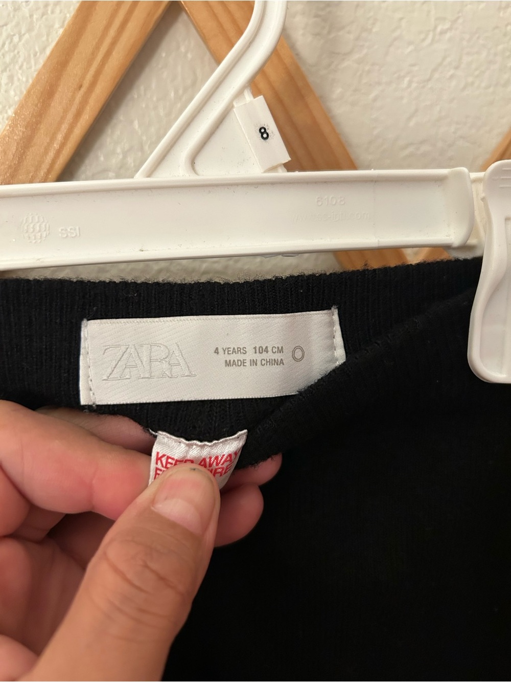 Zara Beige and Black Striped Knit Set - Picture 5 of 6